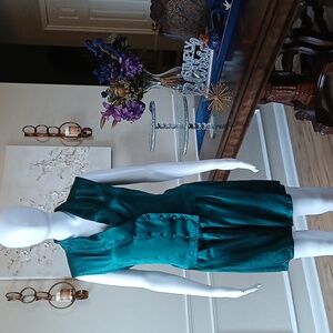 Victoria's Secret Silk Emerald Green PJ Lounge Set. Size M